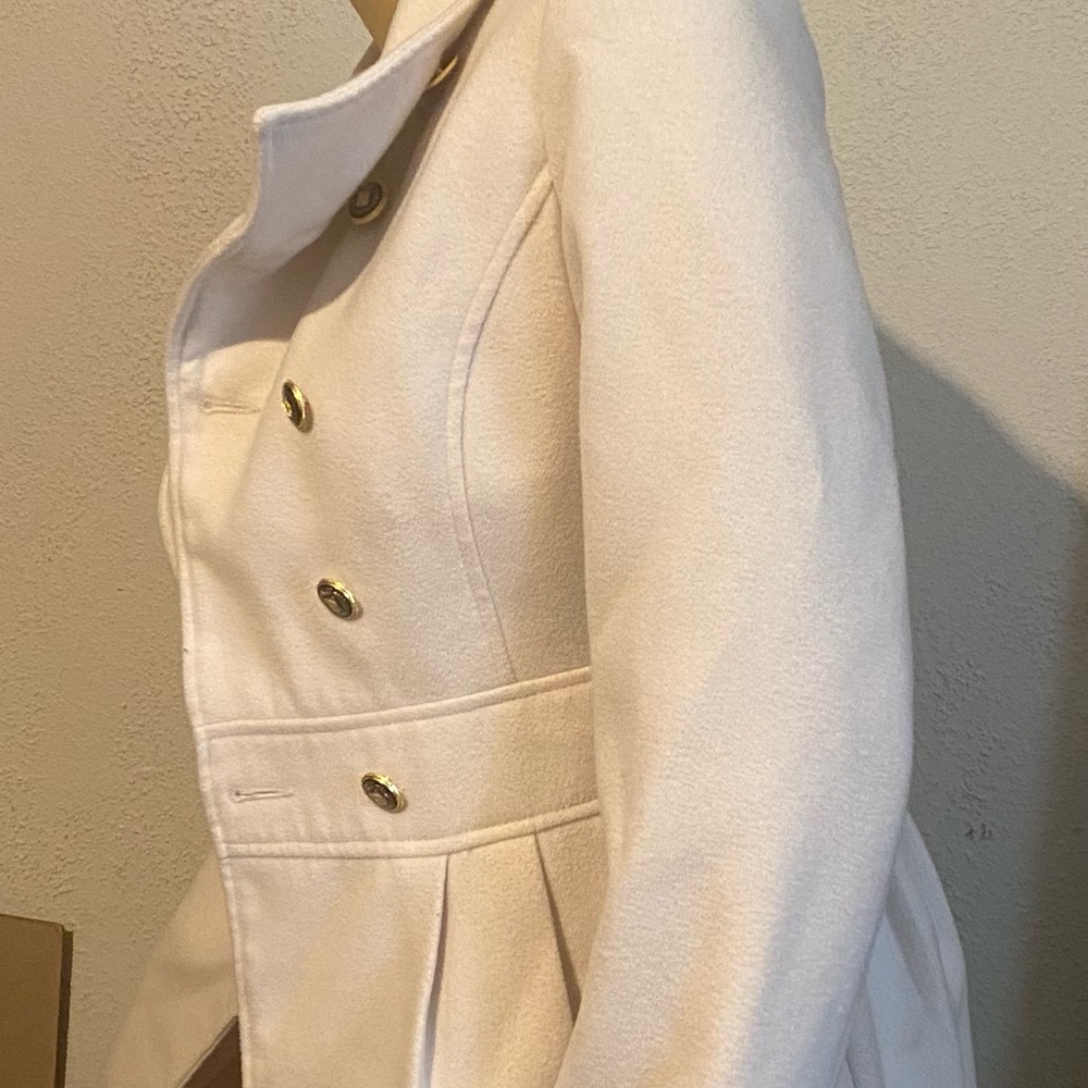 coat - Picture 12 of 16